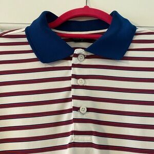 Walter Hagen Golf Shirt. Size small. Runs true to size.